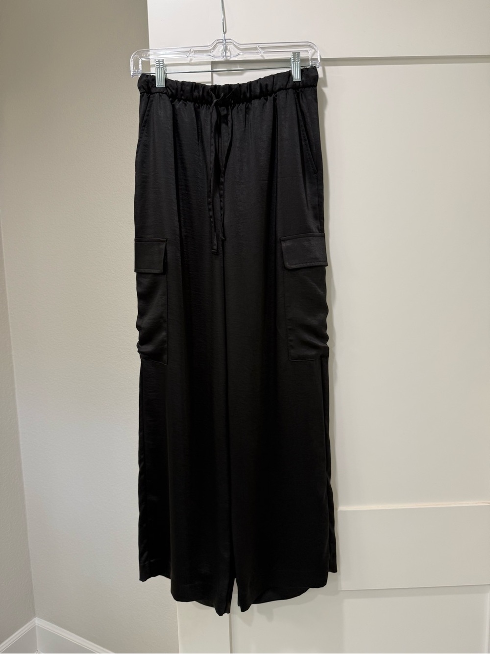 GAP Black Satin Wide-Leg Cargo Pants